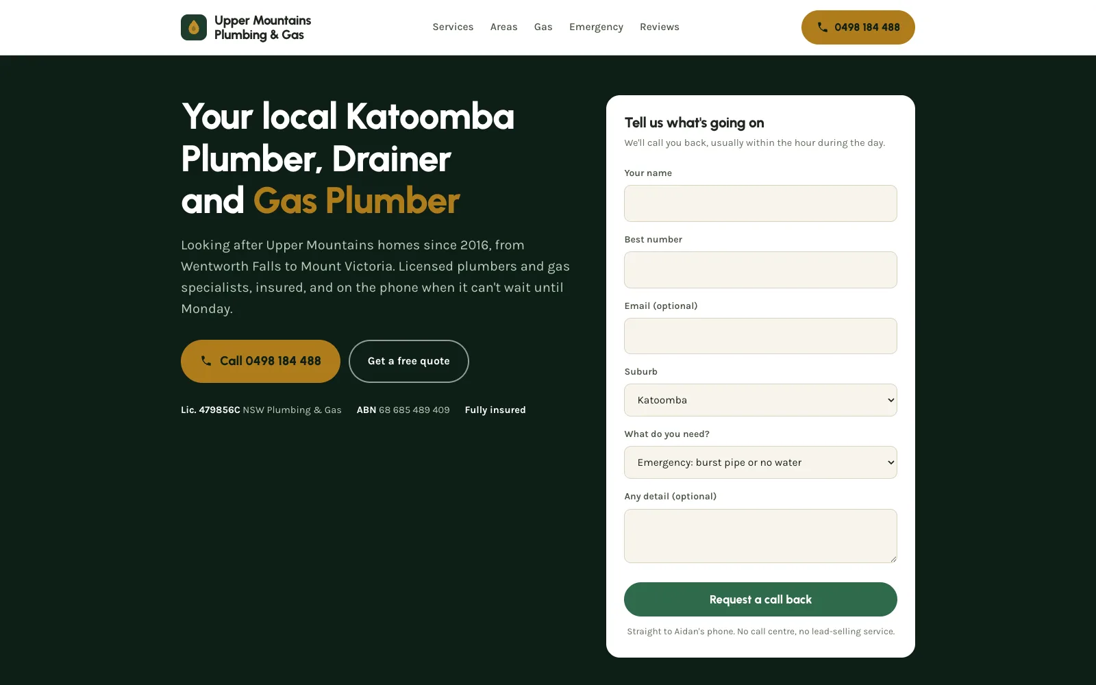 The Upper Mountains Plumbing and Gas homepage: a dark green hero reading Your local Katoomba Plumber, Drainer and Gas Plumber, with a call button, the licence number and a call-back form beside it.